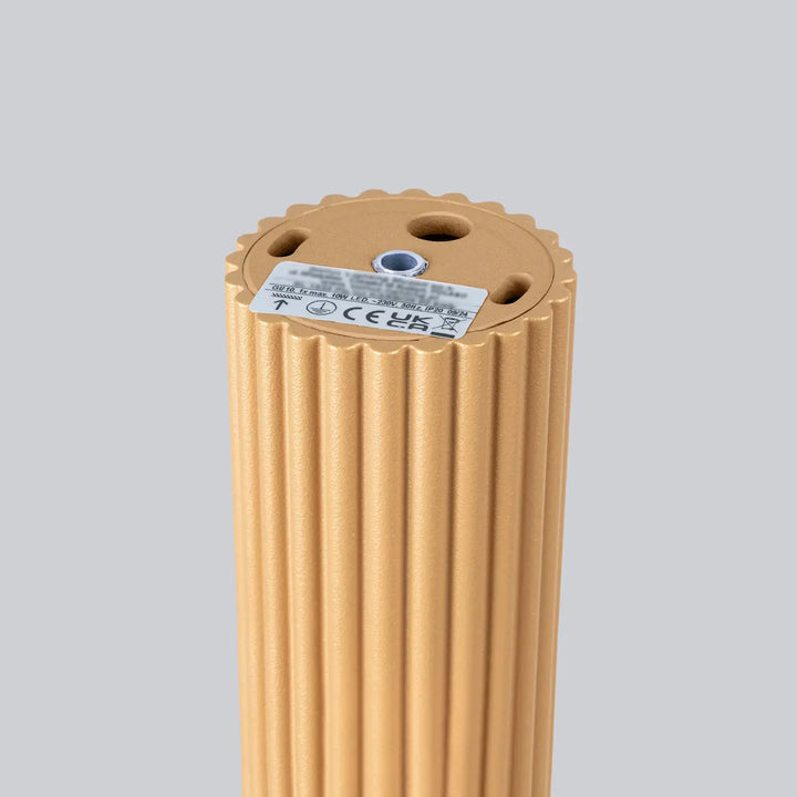 Plafonnier karbon 20 or avec base cylindrique dorée nervurée design minimaliste pour ampoules gu10 interchangeables