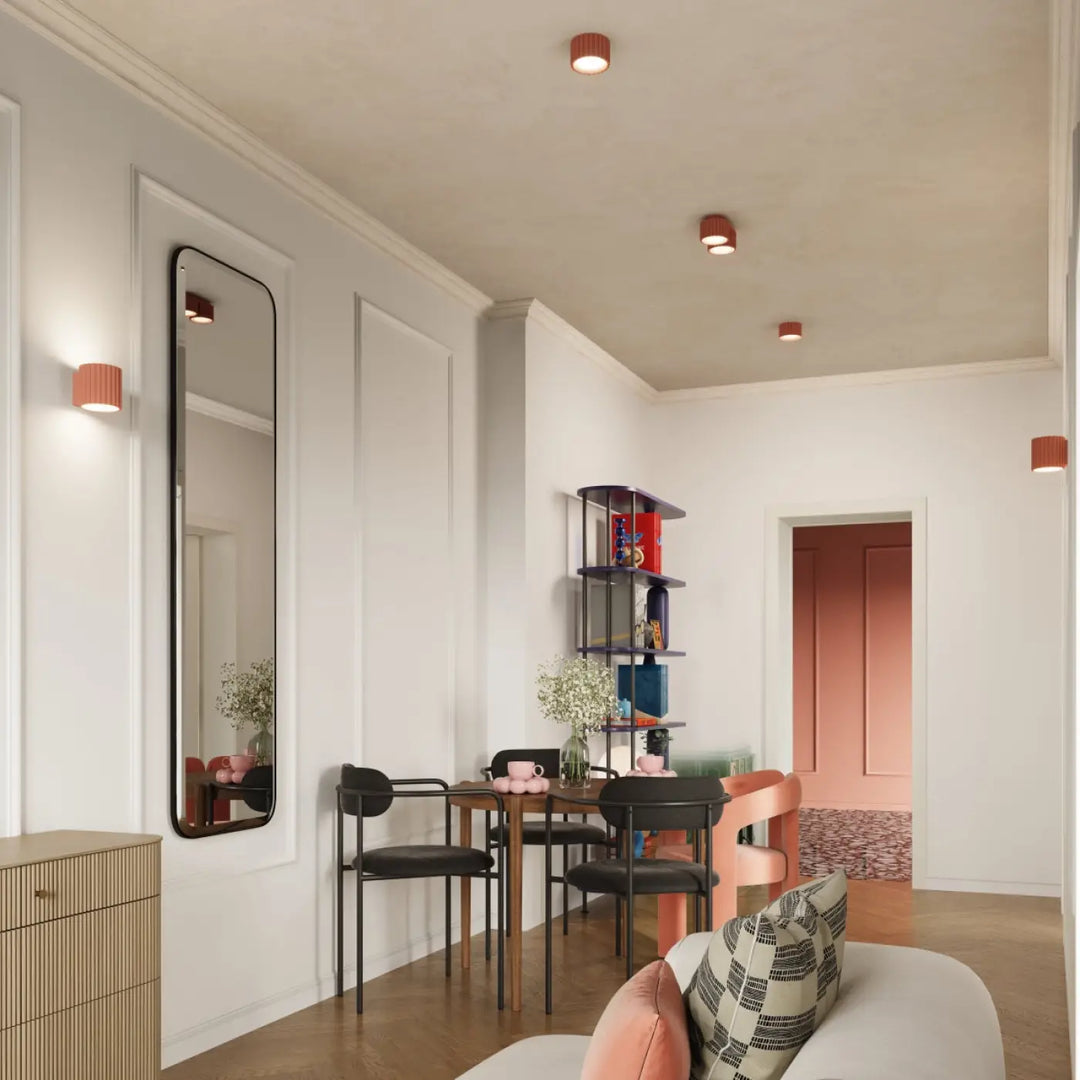 Luminaire plafonnier aura 1 peach avec forme unique inspirée de lampes circulaires rouges minimalistes et chaleureuses