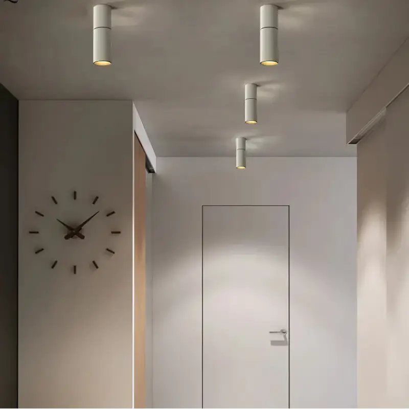 Luminaire plafonnier spot led moderne design minimaliste