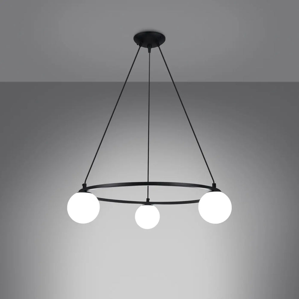 Lustre noir allumé
