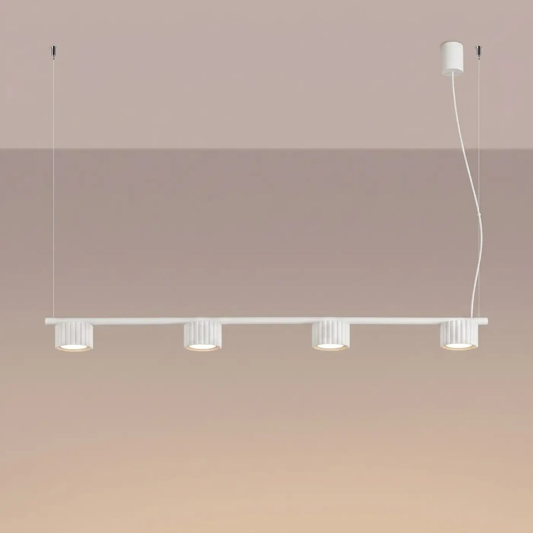 Lustre blanc allumé