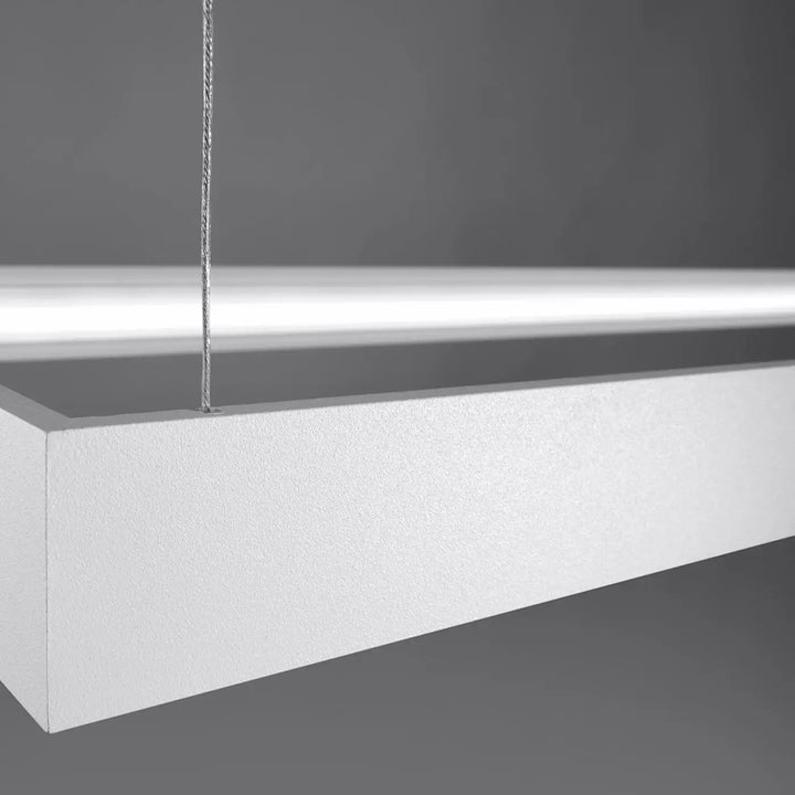 Lustre rectangulaire TUULA blanc allumée, détail du profilé