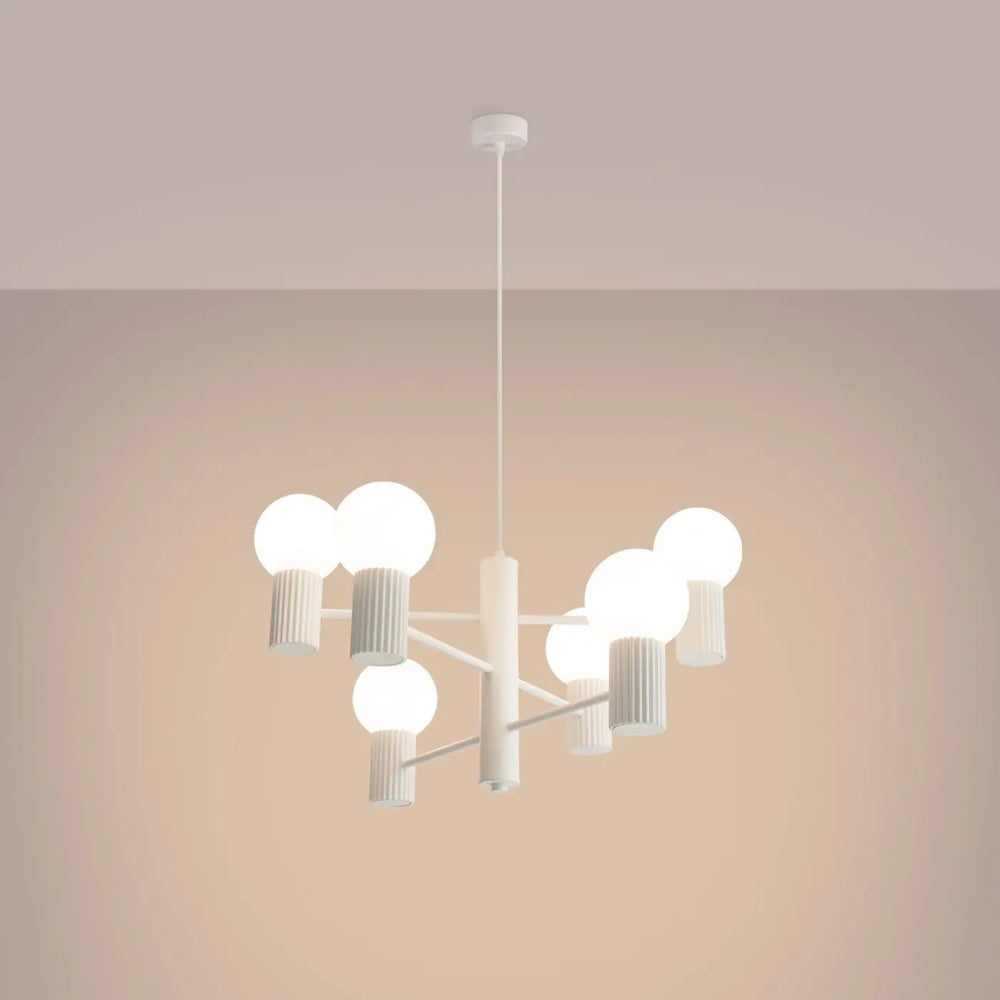Lustre blanc allumé