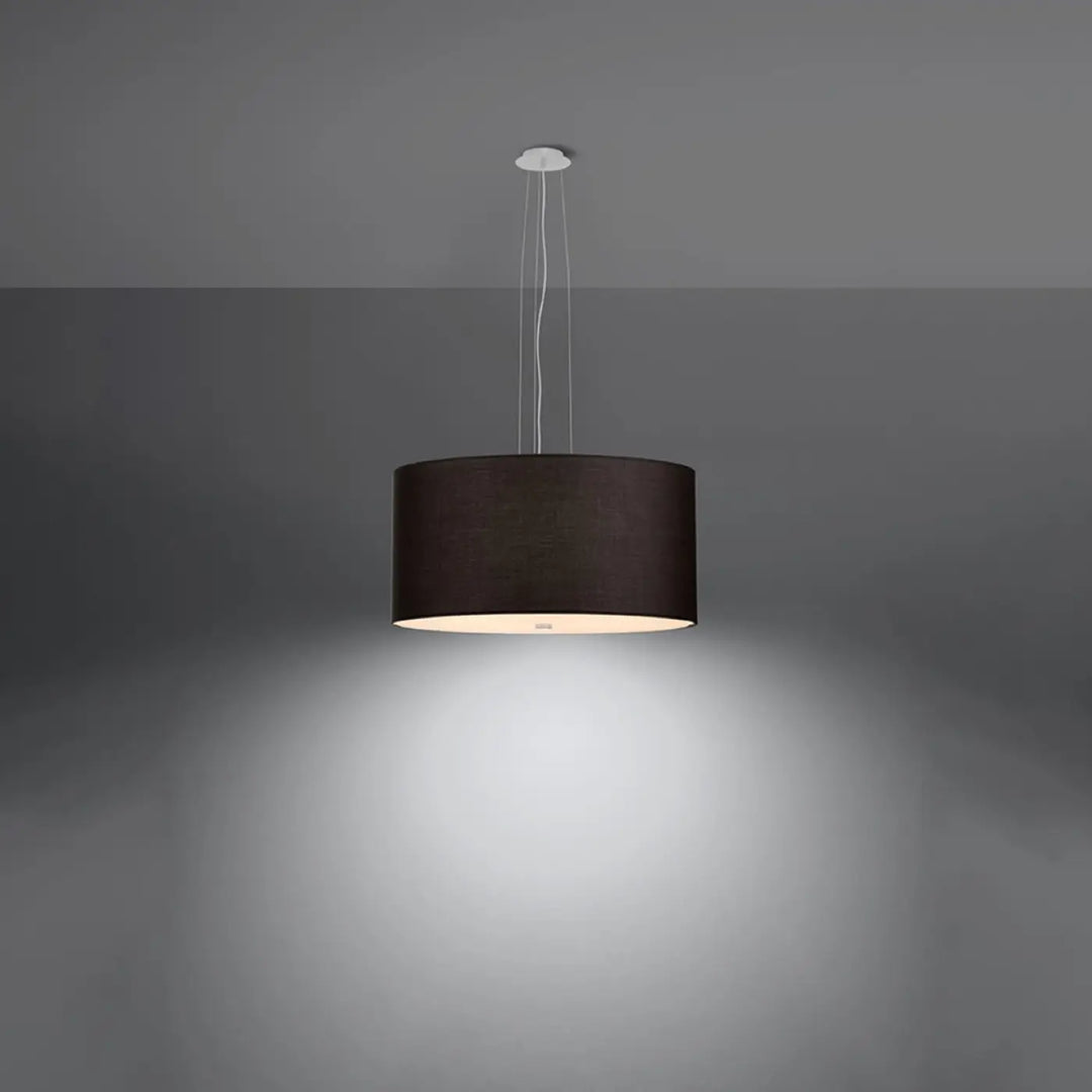 Lustre noir allumé