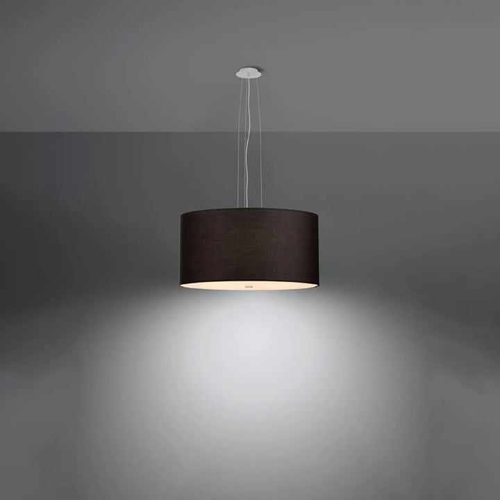 Lustre noir allumé
