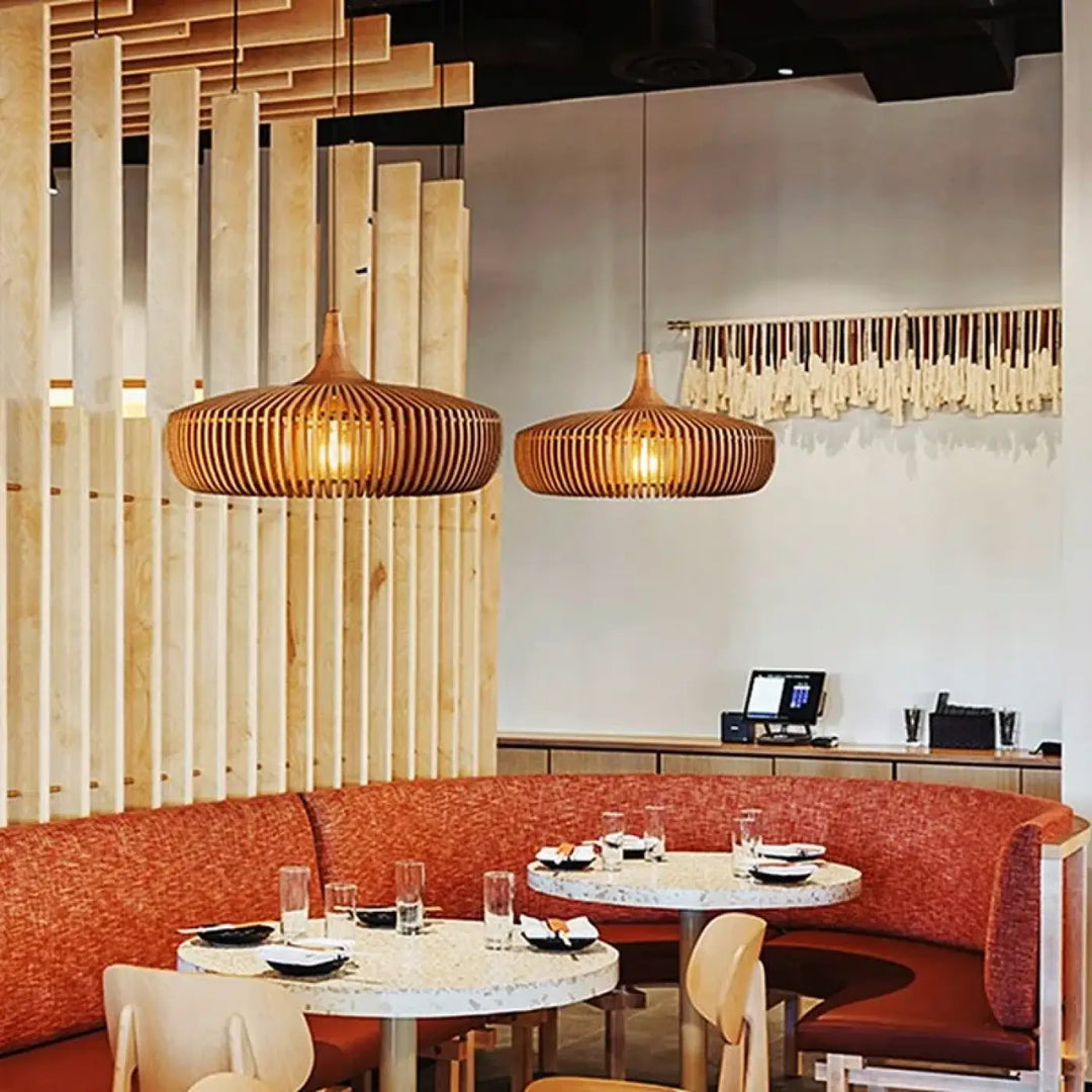 Suspension luminaire andilah en bois chaleureux à nervures en forme de dôme pour éclairage au-dessus des tables à manger