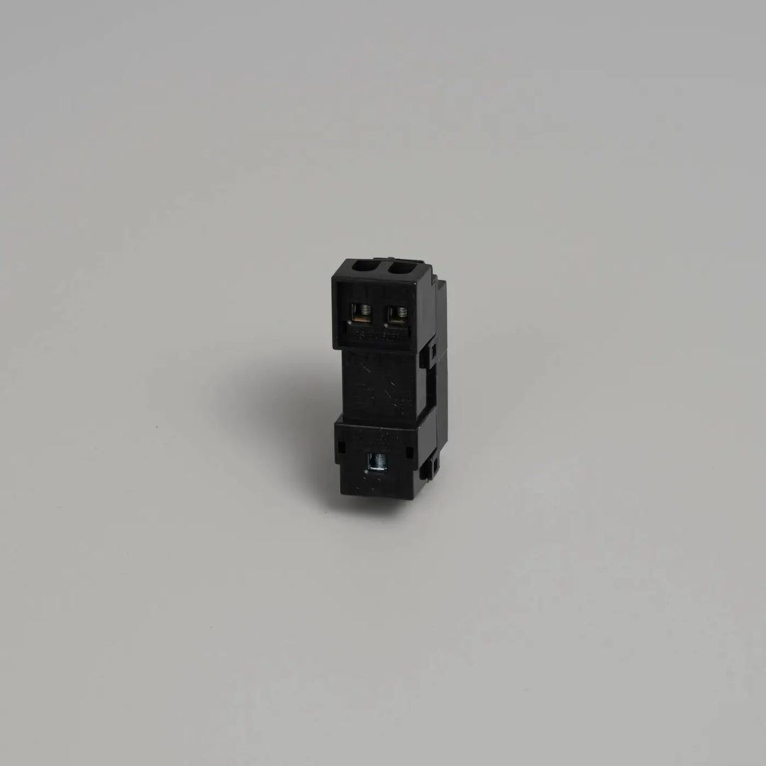 Module interrupteur va-et-vient à levier Buster + Punch, vue arrière