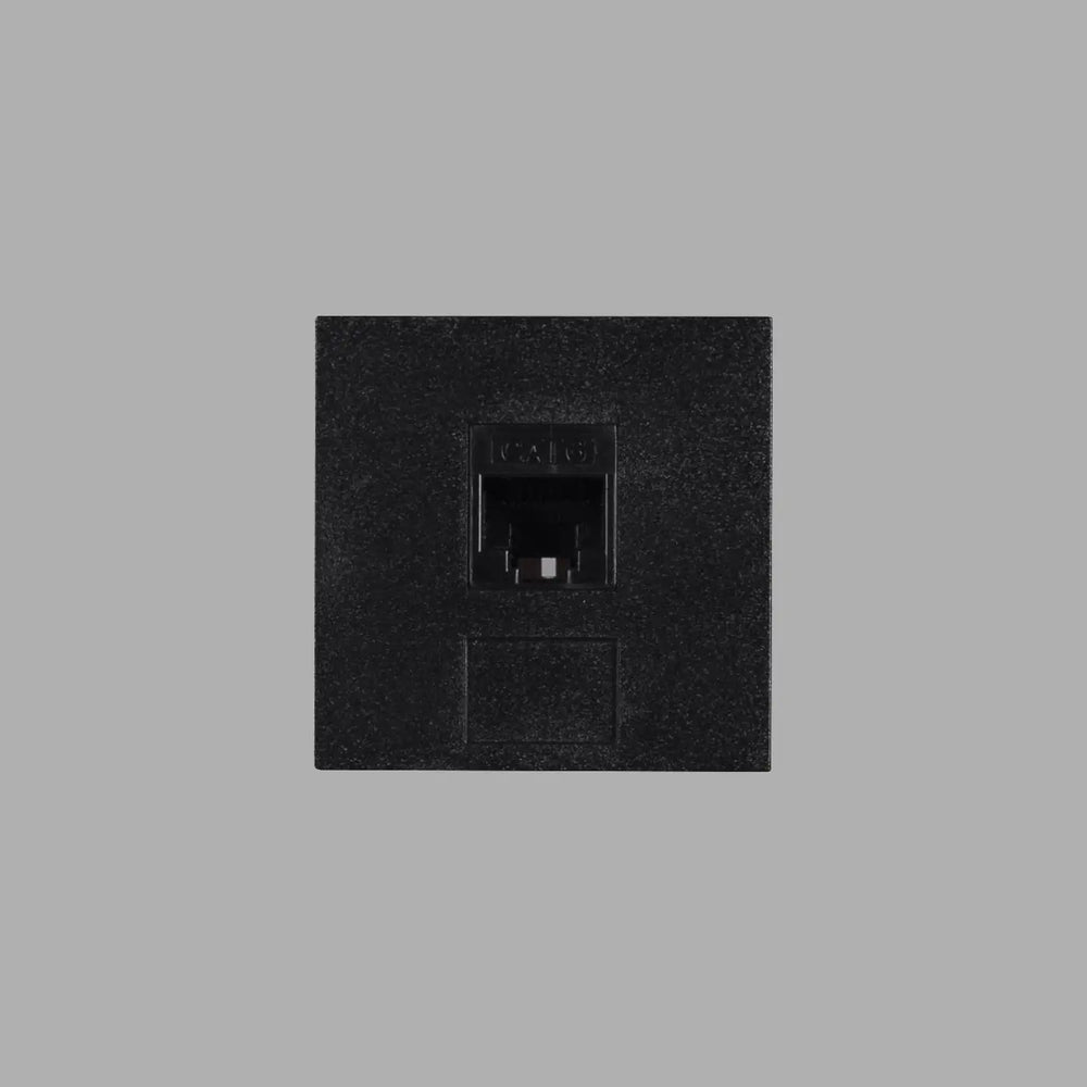 Module RJ45 noir Buster + Punch #couleur_noir