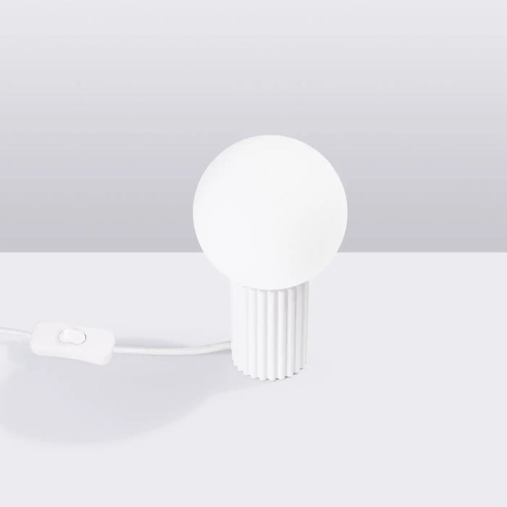 Lampe à poser blanc éteinte