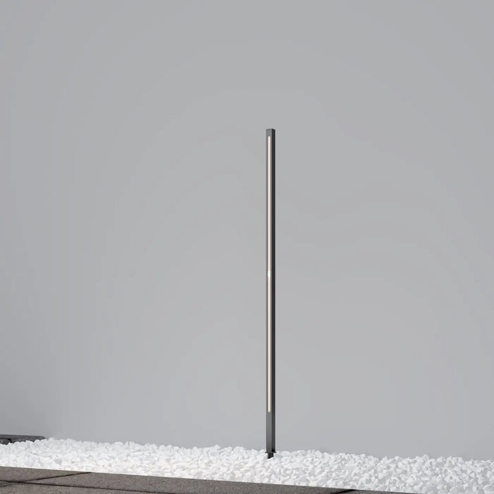 Poteau lumineux extérieur en métal avec led intégré blanc chaud disponible en trois hauteurs pour ambiance douce
