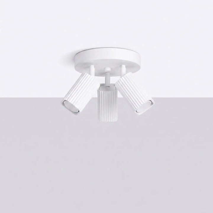 Plafonnier Rayo blanc à 3 spots orientables, éteint