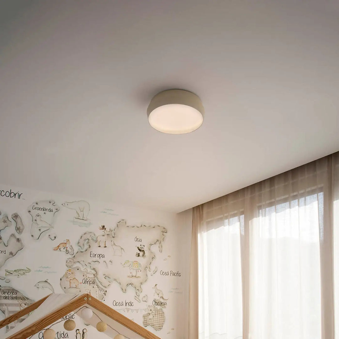 Shoku gris et blanc dans un intérieur