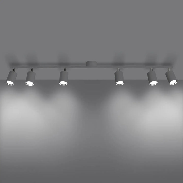 Luminaire plafonnier blanc allumé