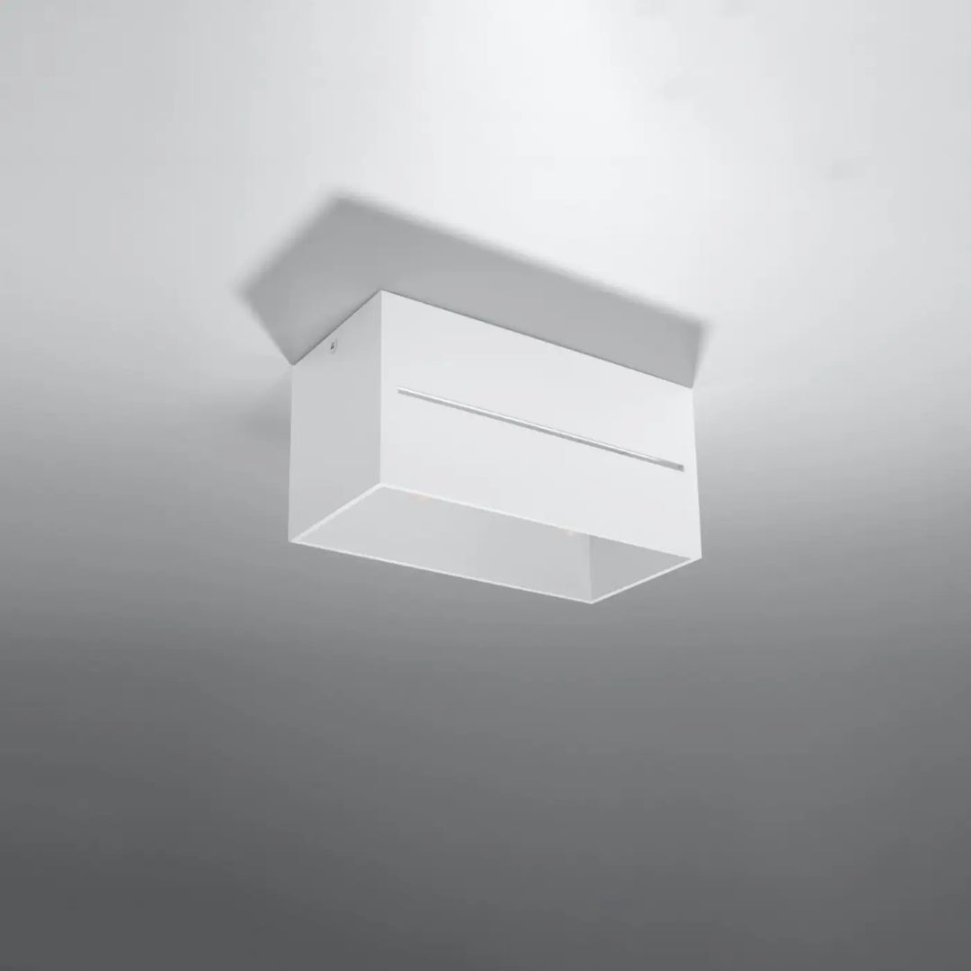 Luminaire plafonnier blanc éteint