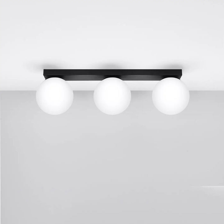 Luminaire Plafonnier noir éteinte, vue rapprochée