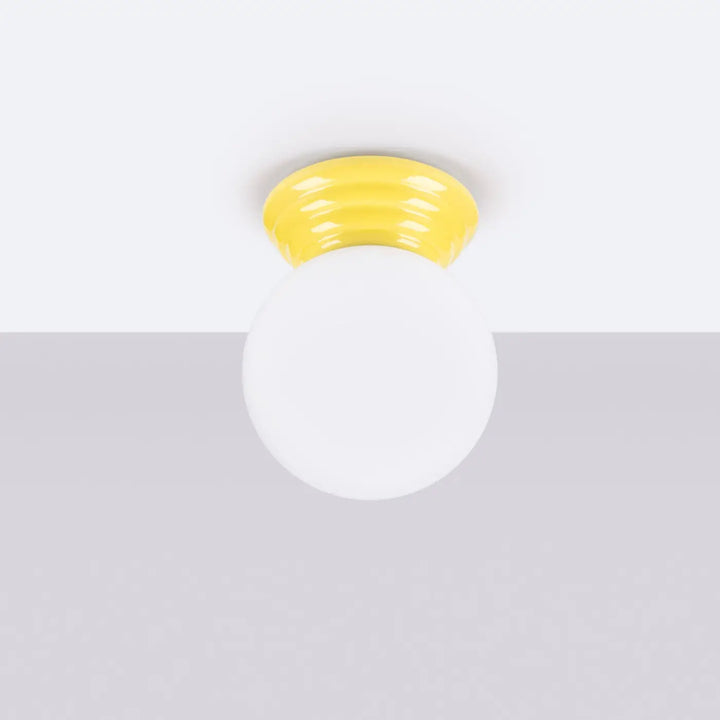 Luminaire plafonnier jaune éteint