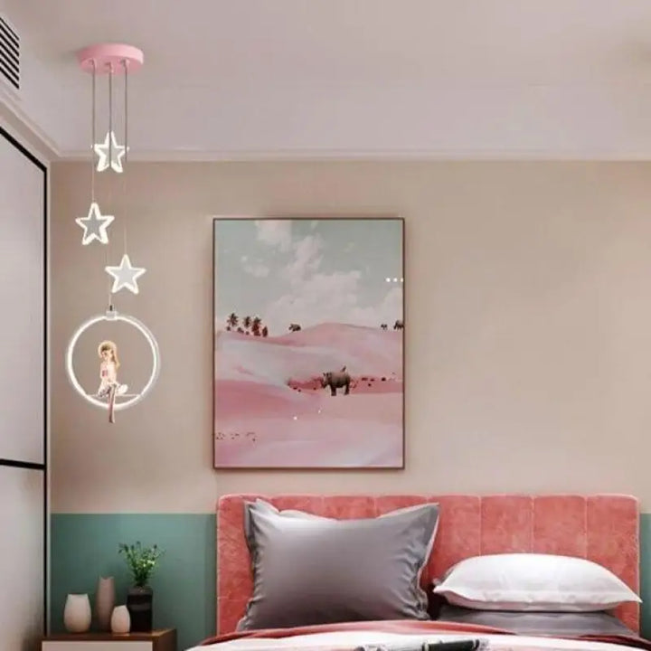 Plafonnier Chambre Fillette Rose et Figurine