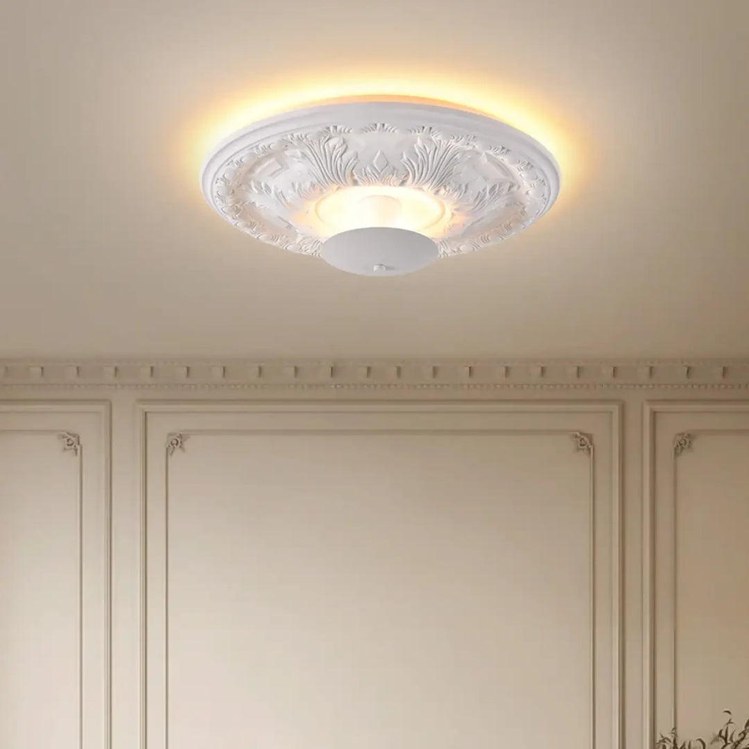 Plafonnier décoratif blanc style classique élégant décor élégant