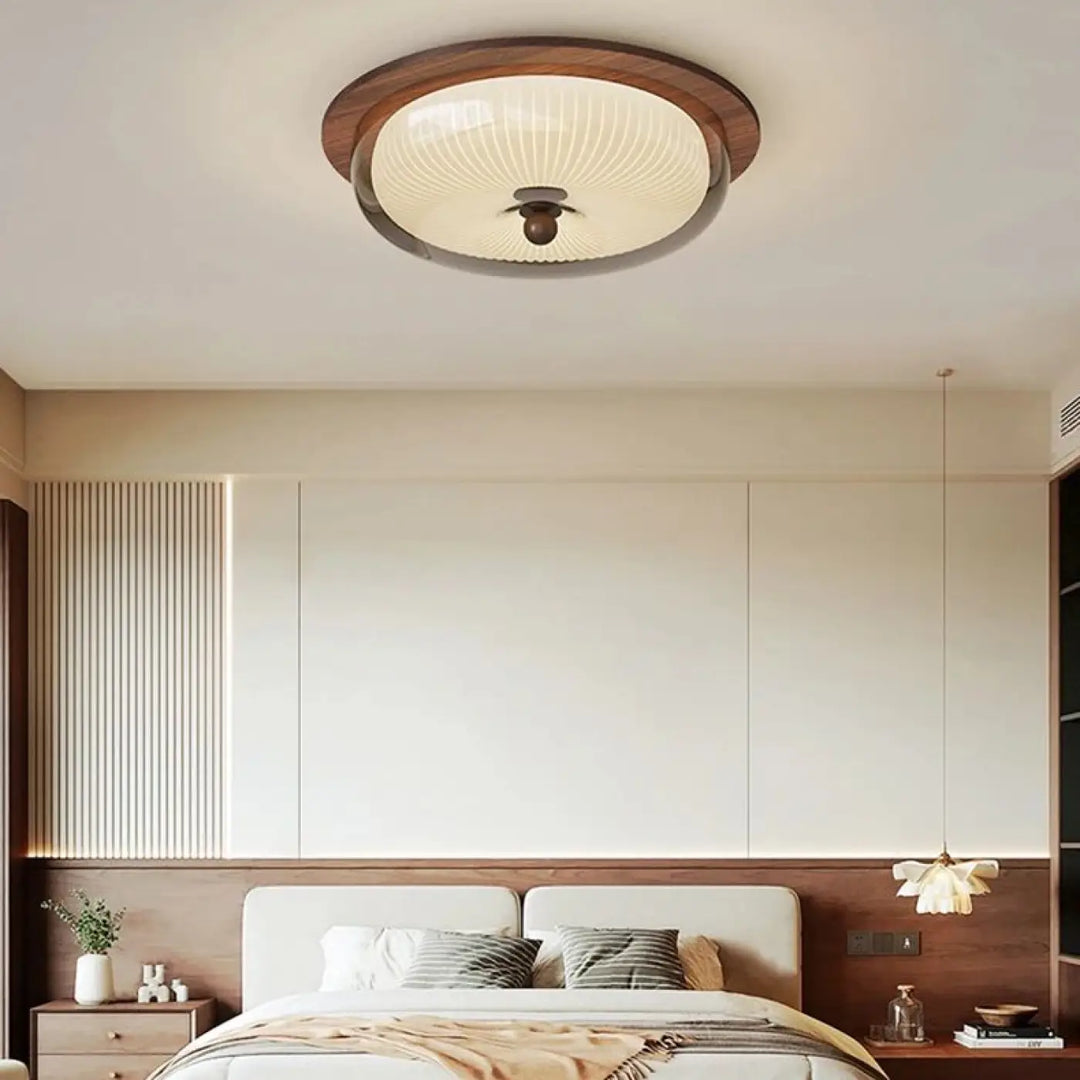 Plafonnier design en bois et verre à éclairage doux moderne