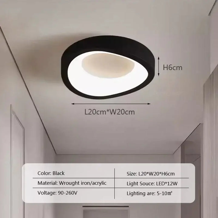 Plafonnier design led compact pour couloir moderne élégant