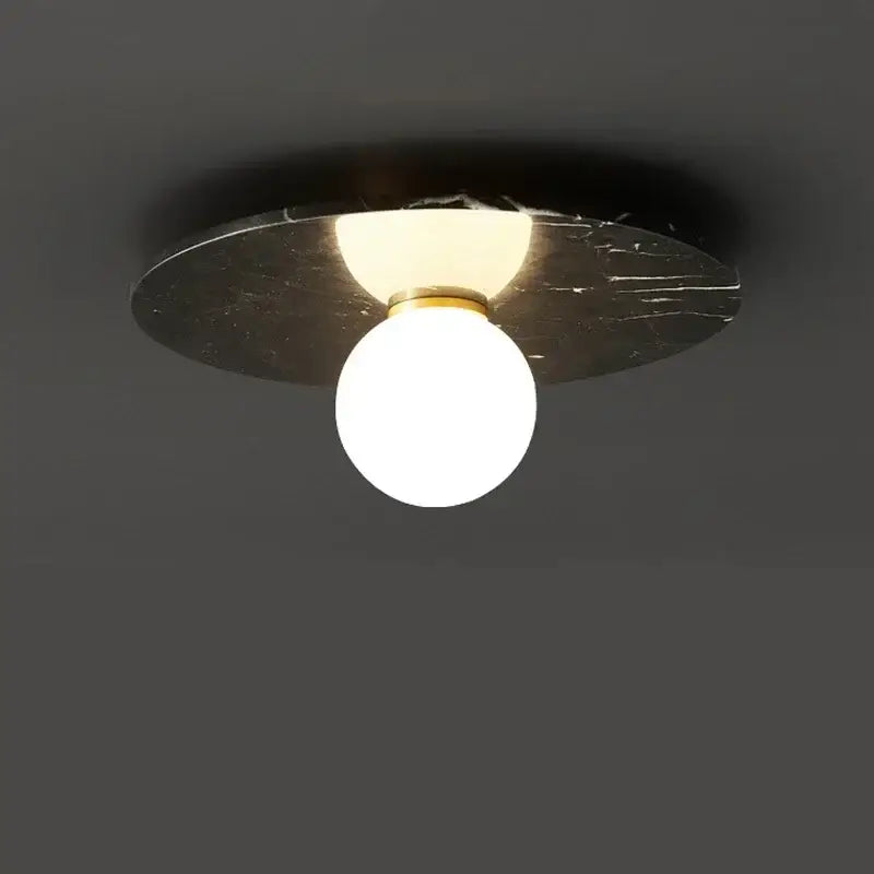 Plafonnier design en pierre verte et verre opalin moderne