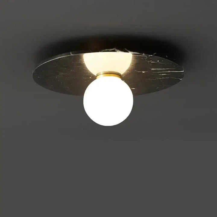 Plafonnier design en pierre verte et verre opalin moderne