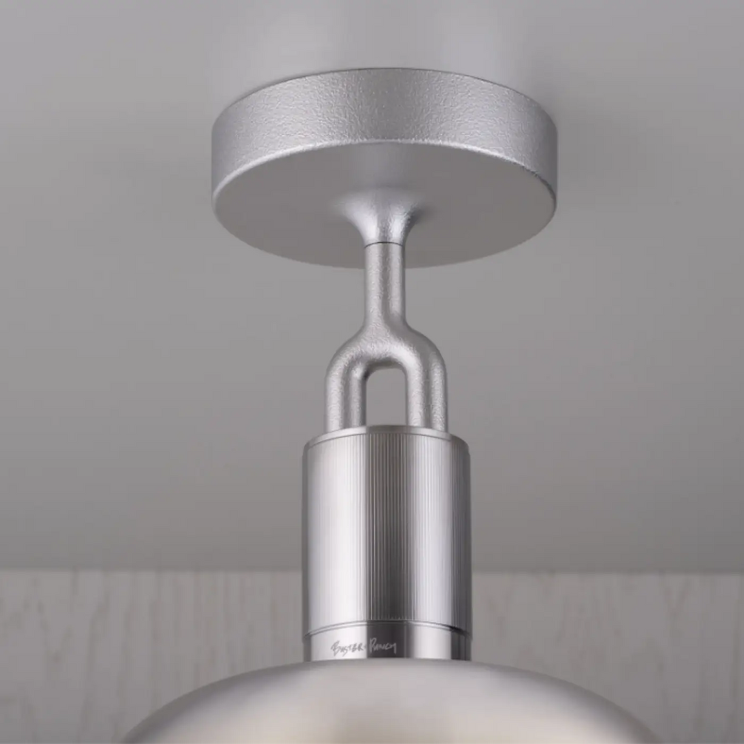 Plafonnier Forked grand modèle finition acier brûlé avec abat-jour et globe en verre fumé #couleur_multicolore