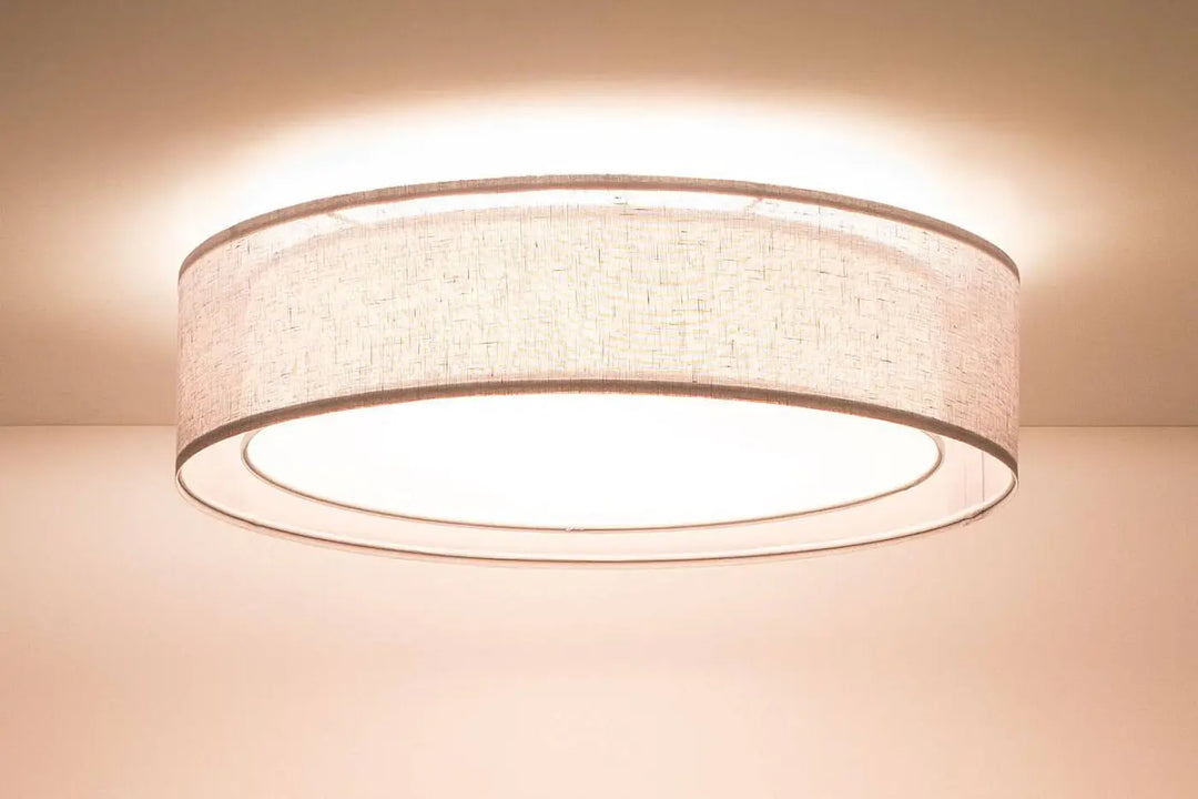 Luminaire plafonnier gris design avec abat-jour en lin beige et bordure métallique fine puro gris design