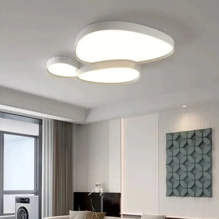 Plafonnier LED design à formes organiques modernes