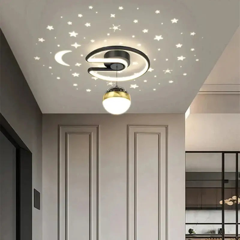 Plafonnier led design moderne noir et doré avec globe
