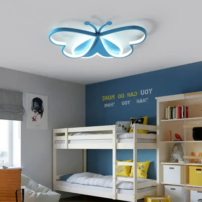 Plafonnier LED papillon rose ou bleu pour chambre d’enfant

