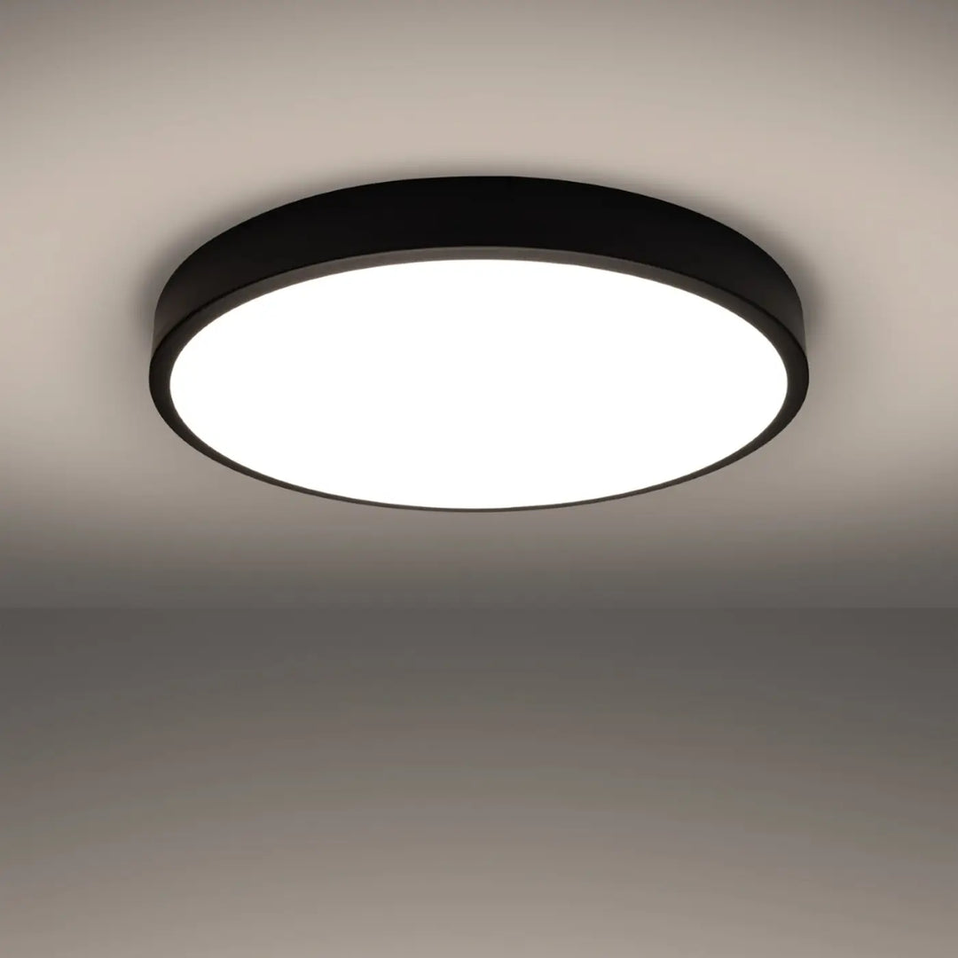 Luminaire plafonnier noir allumé
