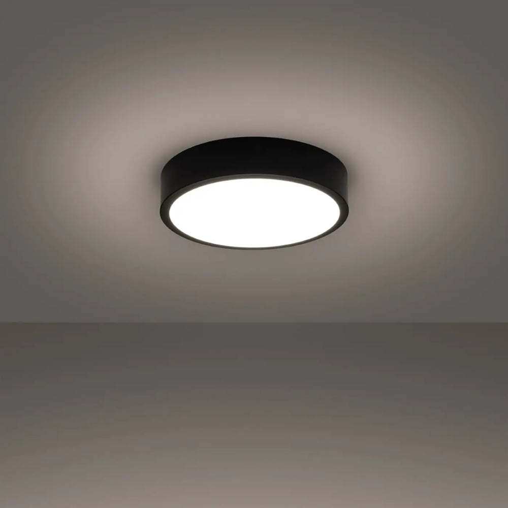 Luminaire plafonnier noir allumé