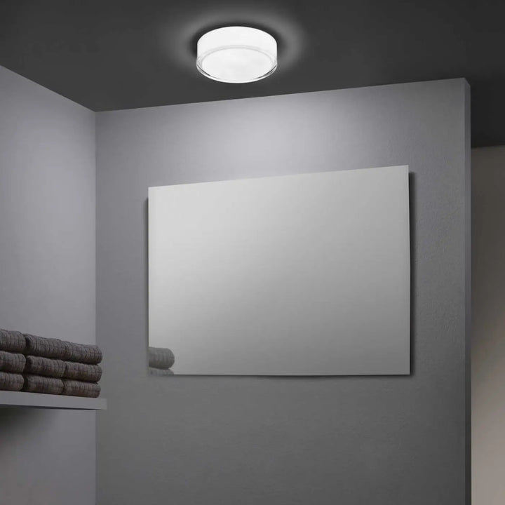 Plafonnier Vetro blanc dans un intérieur