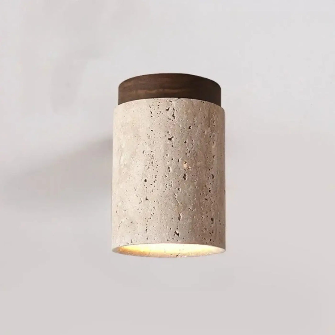 Luminaire plafonnier terris avec applique murale cylindrique rustique en béton beige texturé et bois foncé émettant une lumière chaude
