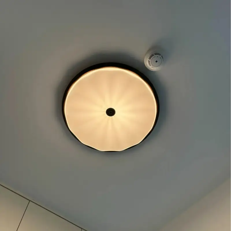 Plafonnier moderne blanc ondulé en verre luminaire led