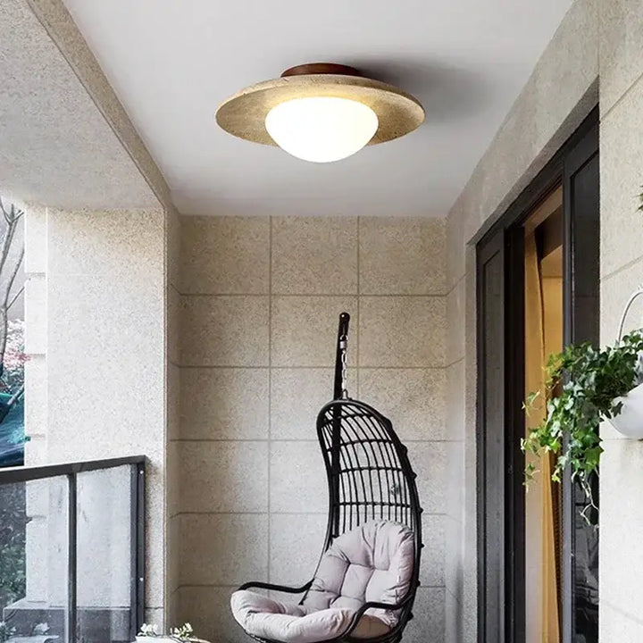 Plafonnier moderne extérieur design béton led jaune épuré