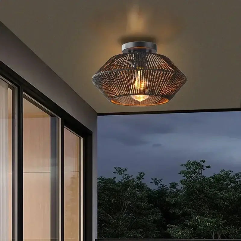 Plafonnier moderne métal noir design géométrique élégant