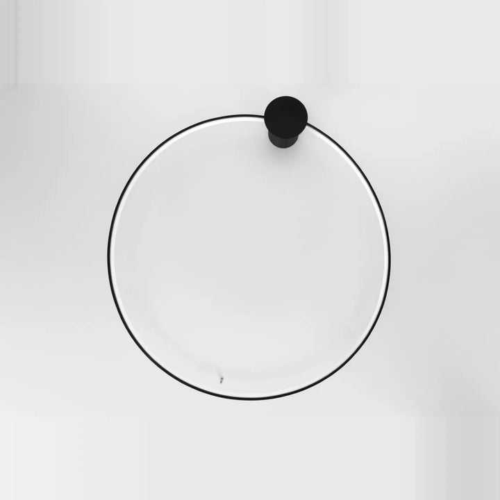 Luminaire plafonnier rio 110 noir avec modules led et design unique sur base murale noire minimaliste