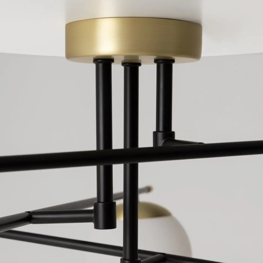 Luminaire plafonnier nostalgia xxl avec abat-jour en verre opalin blanc et anneau en laiton poli sur tiges noires