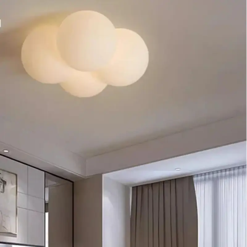 Plafonnier Nuage Doux Et Poétique Pour Ambiance Cosy

