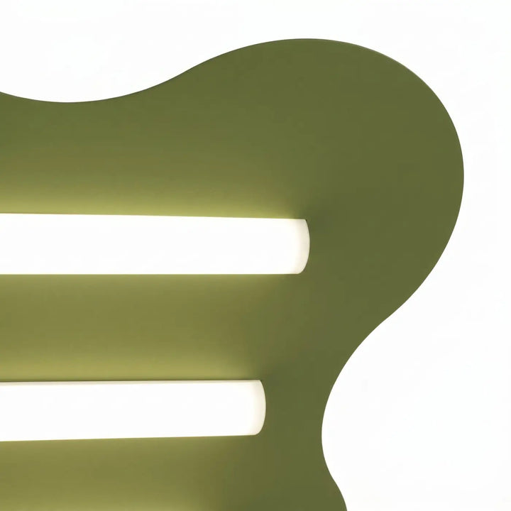 Plafonnier KLOVER vert olive allumée, détail des tubes