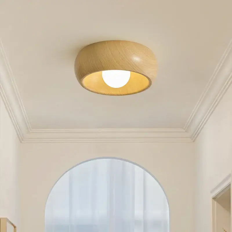 Plafonnier Rond En Bois Clair Et Foncé Pour Couloir

