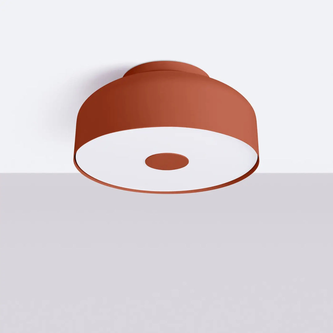 Luminaire Plafonnier ocre rouge éteinte, vue rapprochée