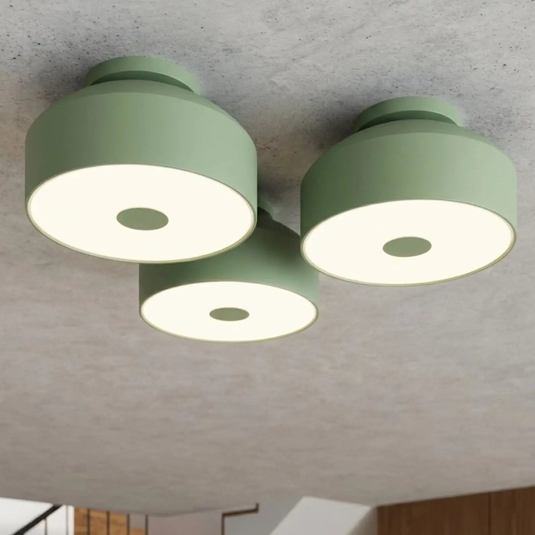 Luminaire Plafonnier sauge allumée, vue rapprochée