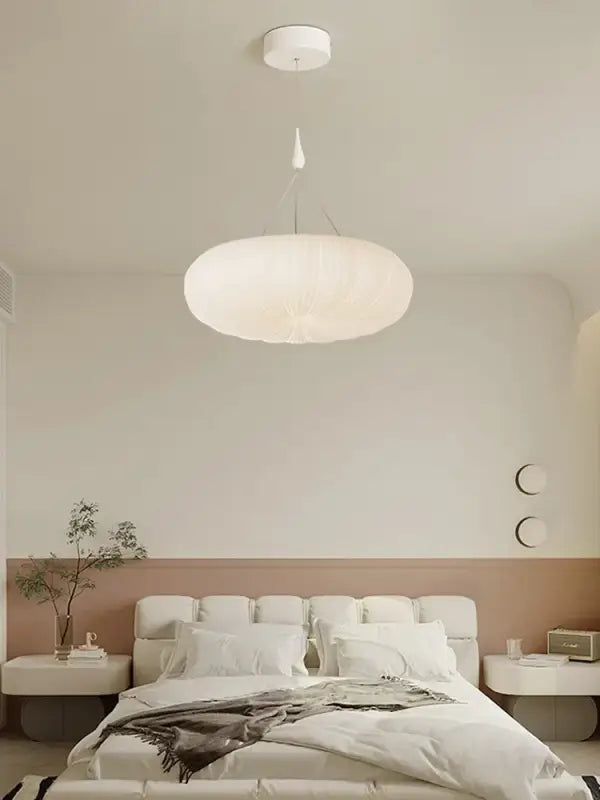 Plafonnier rond plissé blanc style moderne pour chambre ou salon
