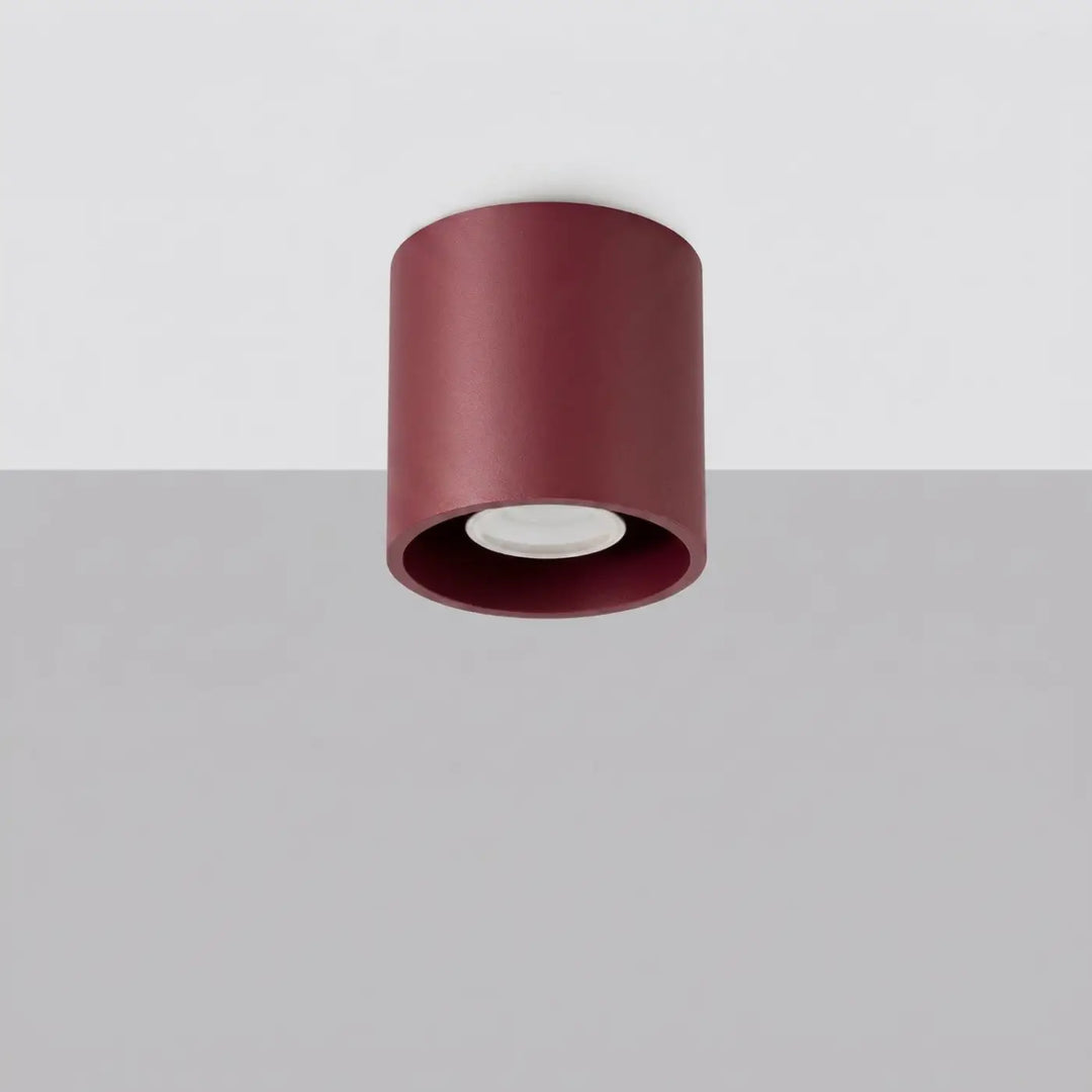 Luminaire Plafonnier bordeaux éteinte, vue rapprochée