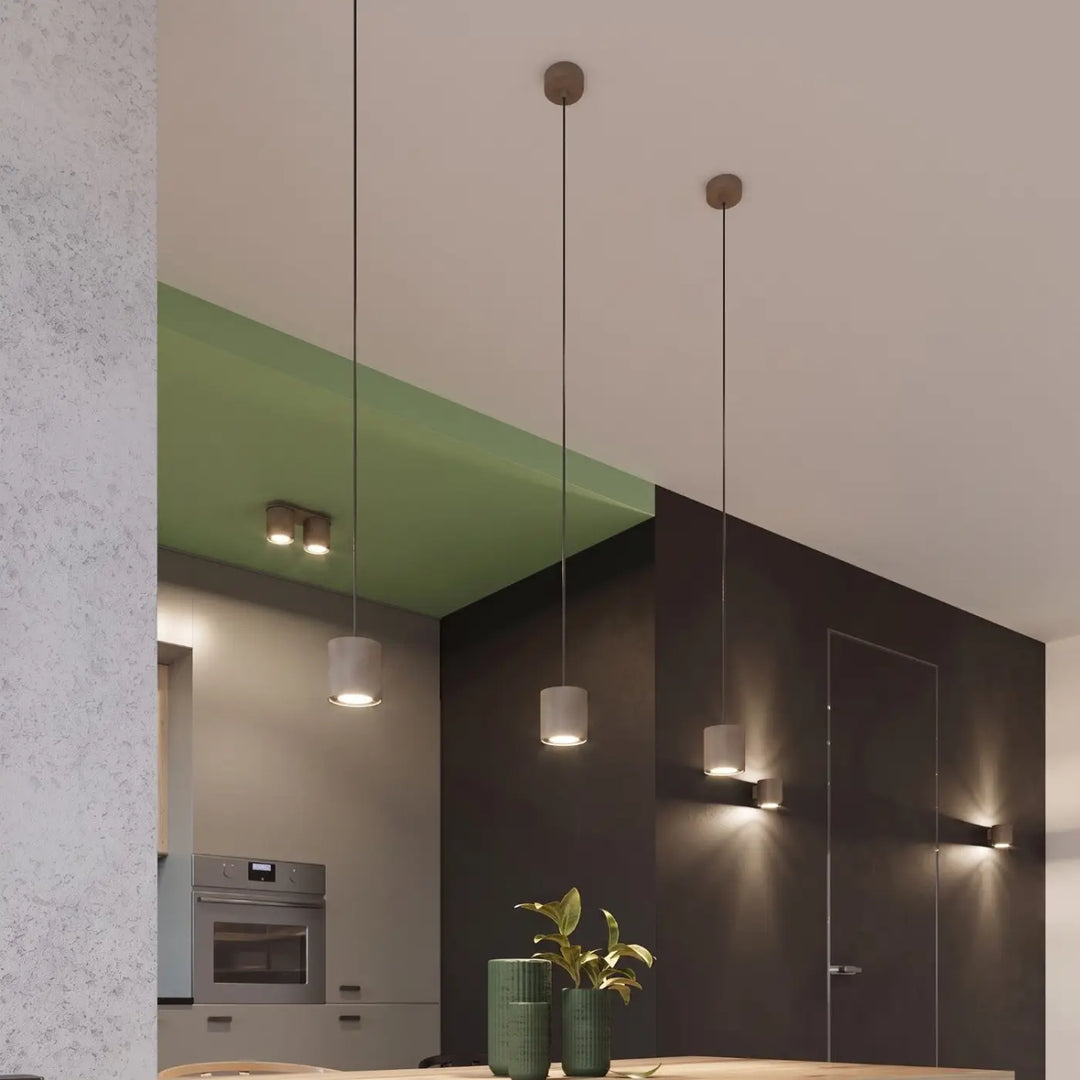 Luminaire Plafonnier taupe dans un intérieur contemporain