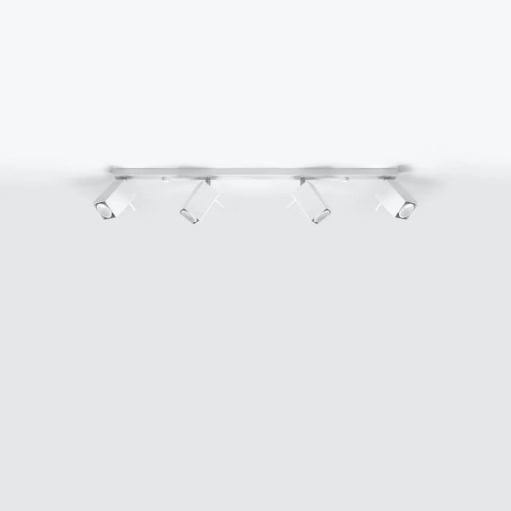 Luminaire plafonnier blanc éteint, vue rapprochée