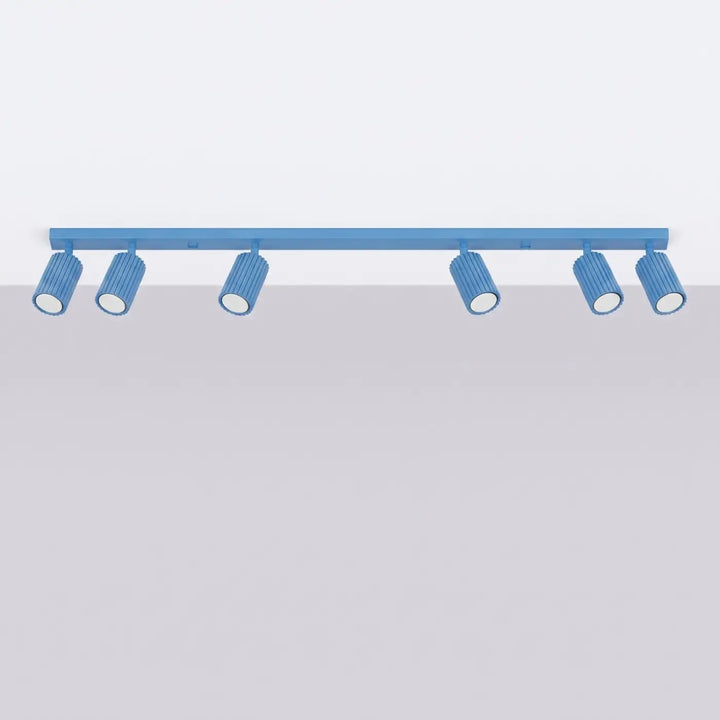 Luminaire Plafonnier bleu clair éteinte, vue rapprochée